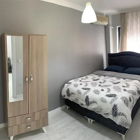 Sisli Meydanda 2+1 Asansorlu Luks Guvenlikli Daire Istanbul