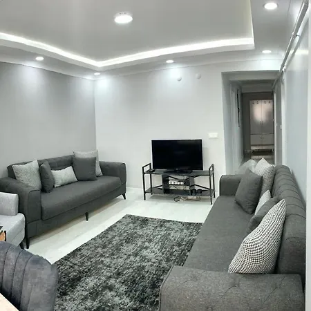 Apartment Sisli Meydanda 2+1 Asansorlu Luks Guvenlikli Daire *