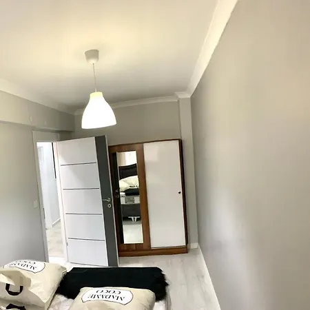 Sisli Meydanda 2+1 Asansorlu Luks Guvenlikli Daire * Istanbul