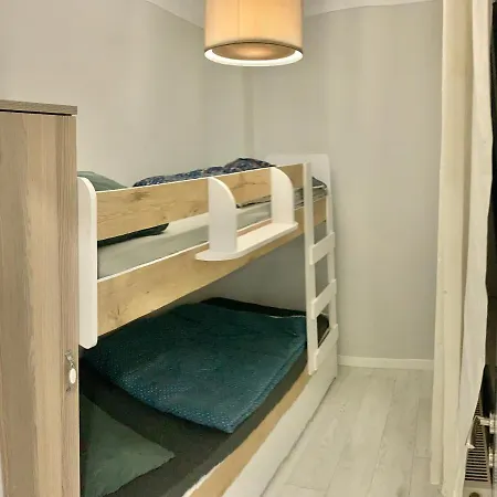 Sisli Meydanda 2+1 Asansorlu Luks Guvenlikli Daire Apartment Istanbul